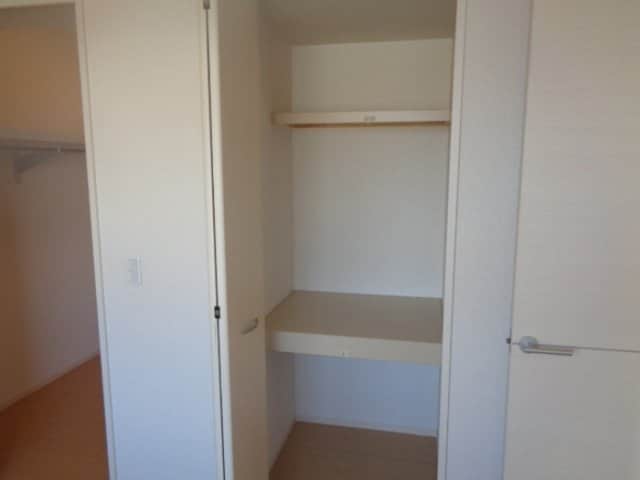 物件内観写真9　(別号室写真)