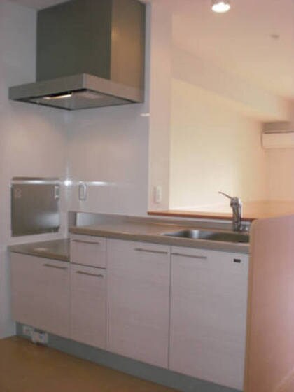 物件内観写真4　(別号室写真)