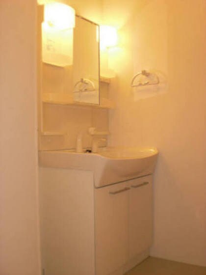 物件内観写真10　(別号室写真)