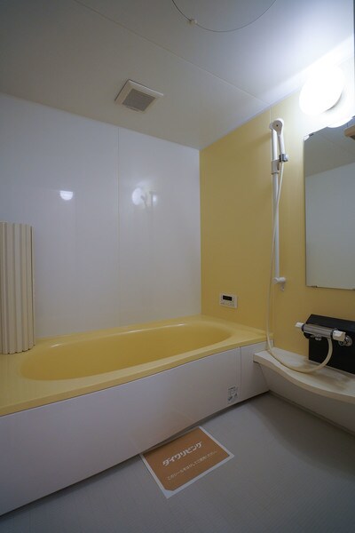 物件内観写真12　(別号室写真)