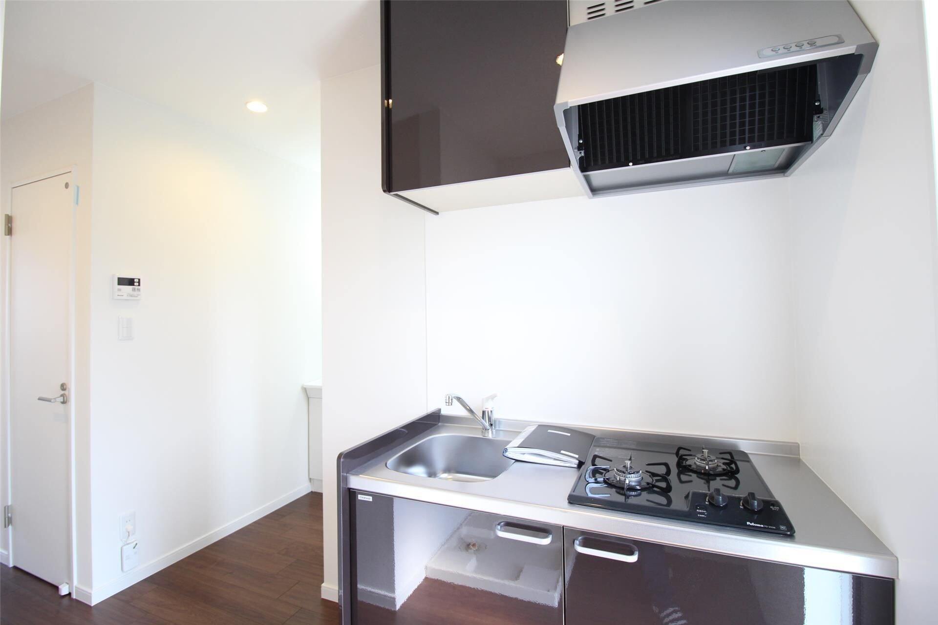 物件内観写真3　(別号室の写真です。)