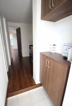 物件内観写真6　(別号室の写真です。)