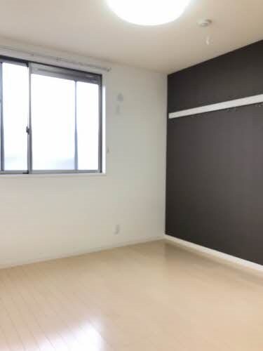 物件内観写真8　(別号室写真)