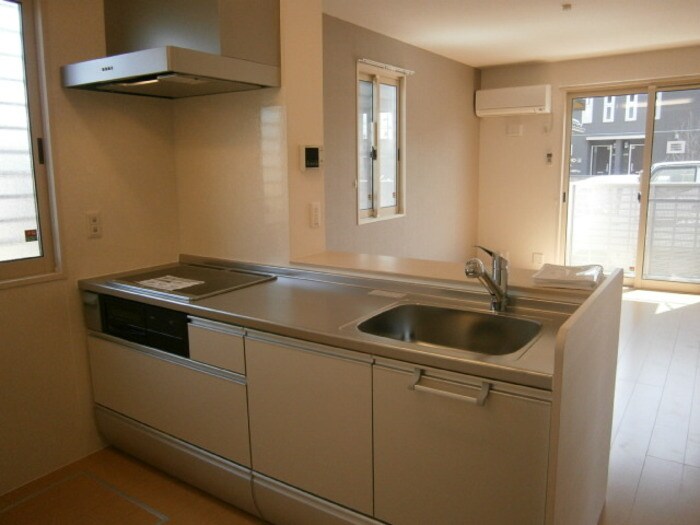 物件内観写真7　(別号室写真)