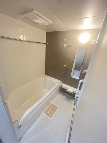 物件内観写真7　(別号室写真)