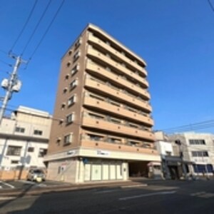 シュトラール医大東外観写真