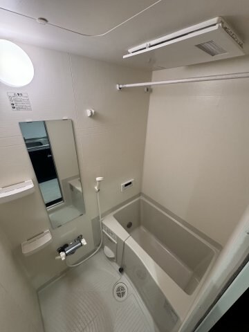 物件内観写真17　(別号室写真)