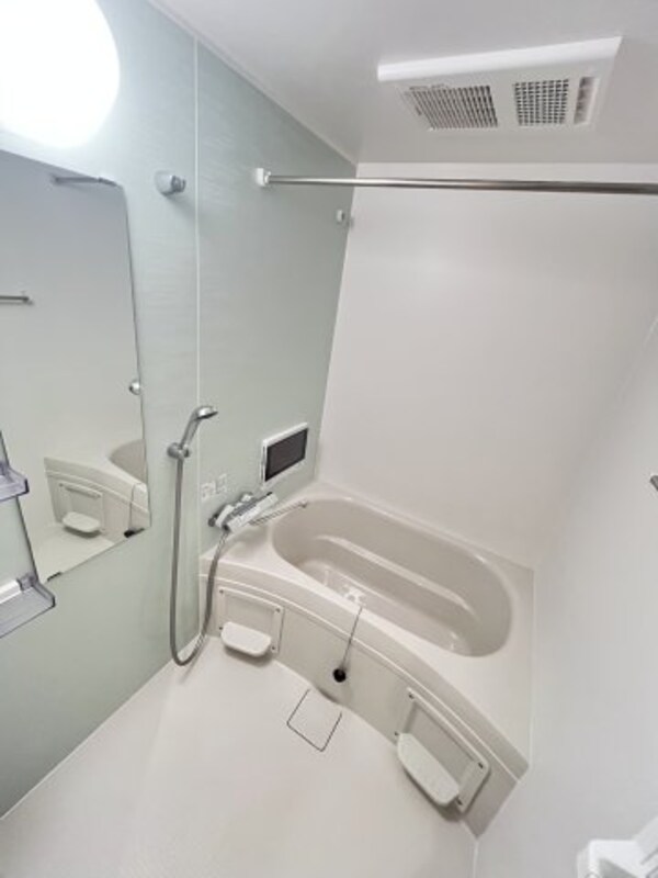 浴室(同シリーズ参考写真)