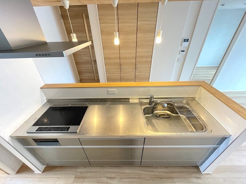 物件内観写真5　(別号室写真)