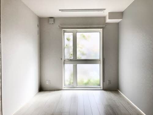 物件内観写真8　(別号室写真)