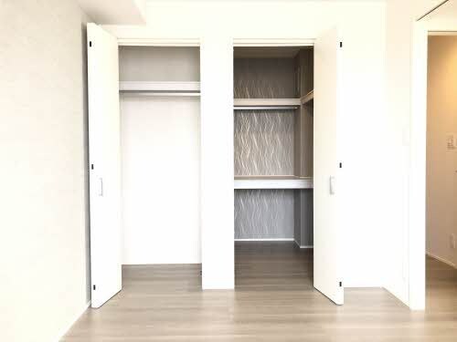 物件内観写真12　(別号室写真)