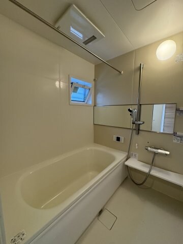 物件内観写真17　(別号室写真)