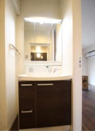 物件内観写真7　(別号室写真)