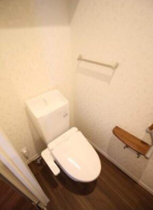 物件内観写真9　(別号室写真)