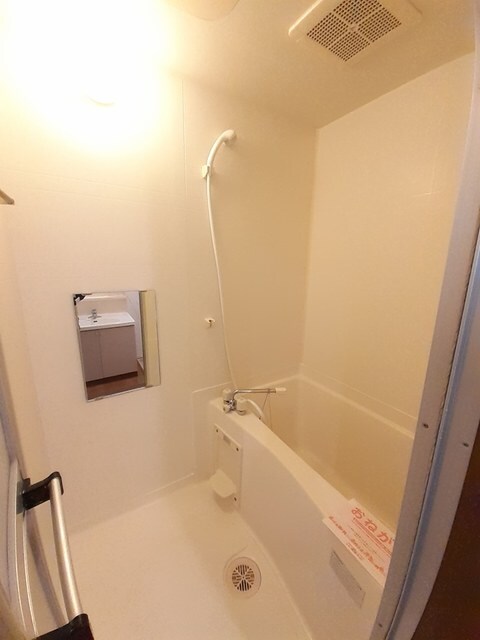 物件内観写真15　(別号室写真)