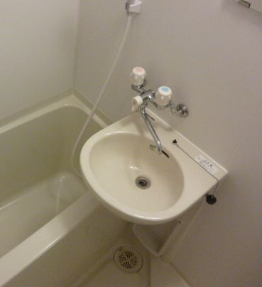 物件内観写真11　(洗面台)