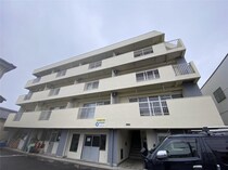 仙台市営地下鉄南北線 長町一丁目駅 4階建 築46年の外観写真