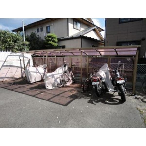 物件内観写真9　(駐輪場)