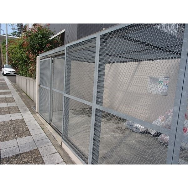 物件内観写真10　(ゴミ置き場)