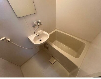 物件内観写真11　(洗面台)