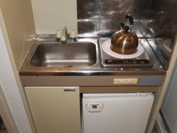 キッチン(家具家電付き)