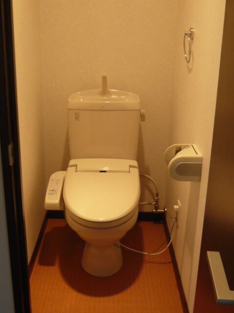 物件内観写真7　(他のお部屋の写真です。)