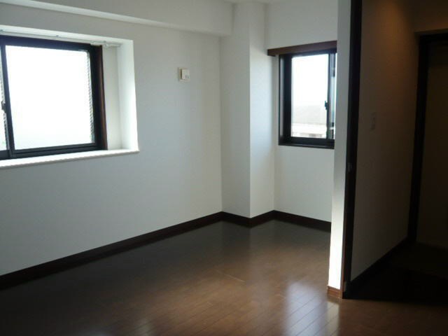 物件内観写真9　(他のお部屋の写真です。)