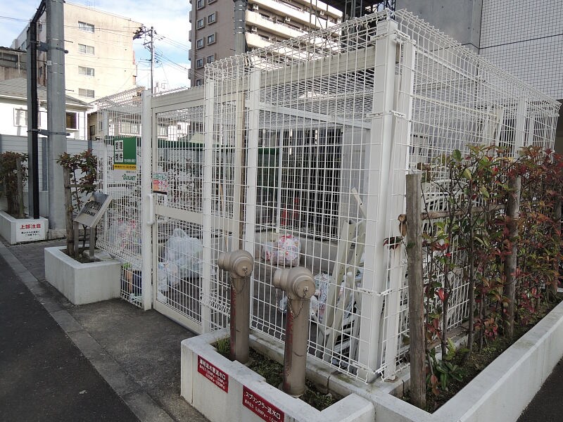 物件内観写真21　(ごみ置場)