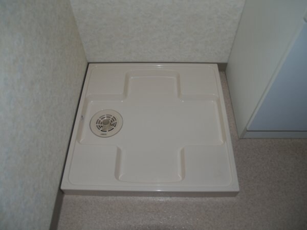 物件内観写真12　(防水パン)