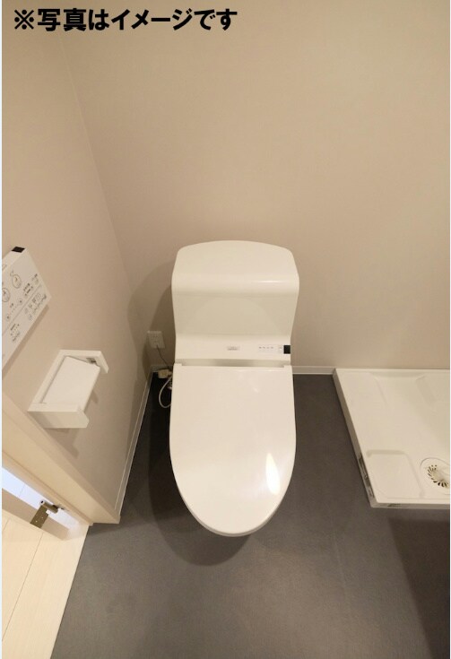 物件内観写真10　(温水洗浄トイレ)