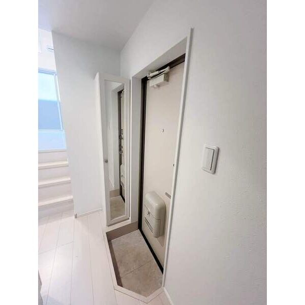 物件内観写真2　(同タイプのお部屋の写真です。)