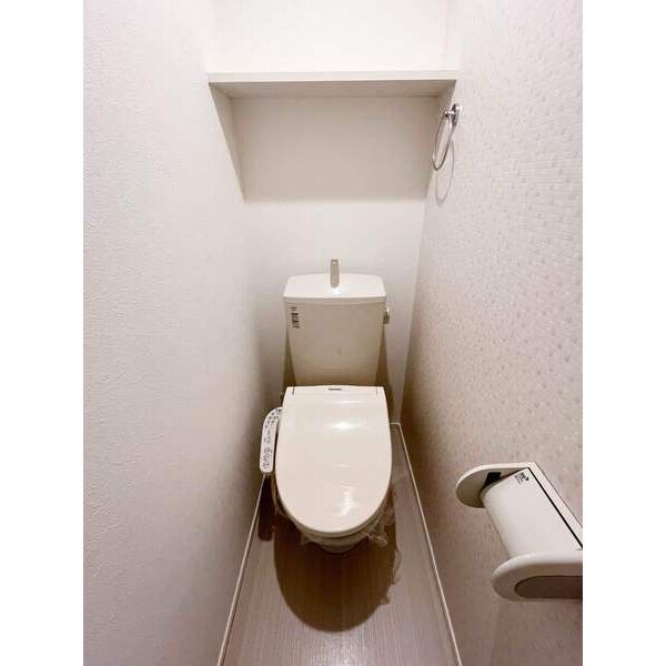 物件内観写真8　(同タイプのお部屋の写真です。)