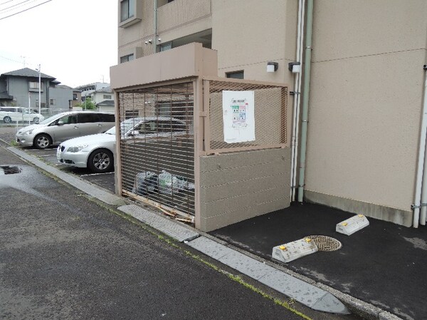 建物設備(ごみ置場)