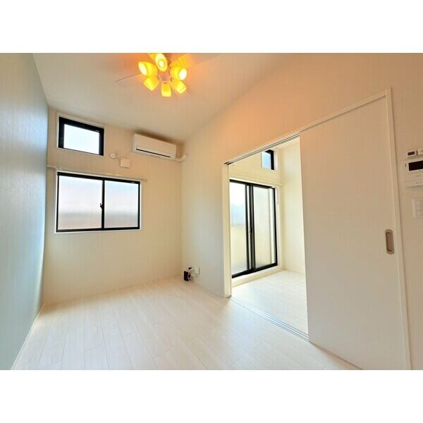 物件内観写真4　(※同じシリーズの室内写真)