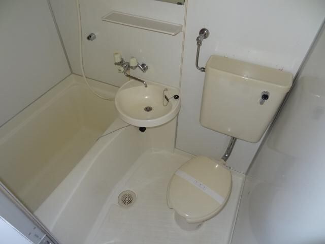 物件内観写真12　(洗面台)