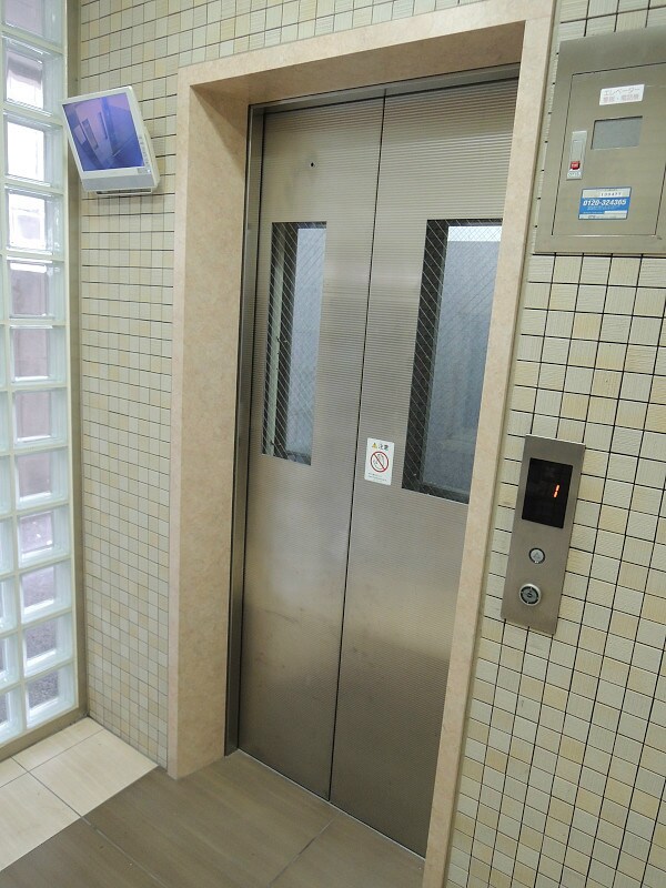 物件内観写真18　(エレベーター)