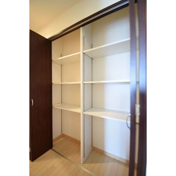 物件内観写真14　(シューズボックス)