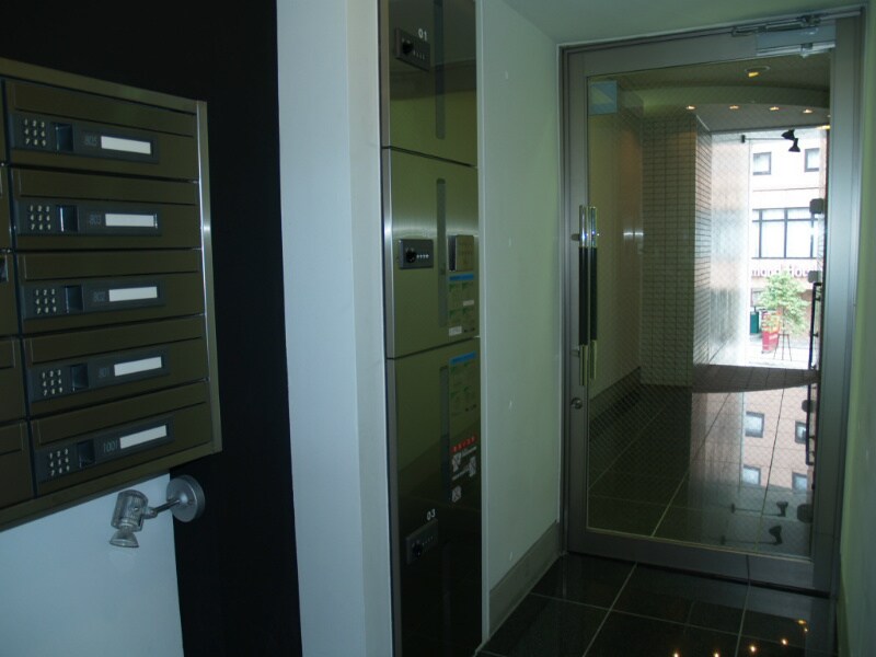 物件外観写真2　(宅配ＢＯＸ)