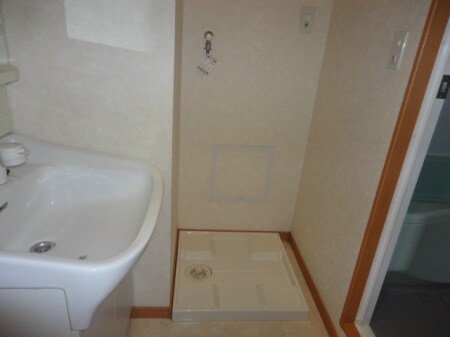 物件内観写真7　(洗濯防水パン)