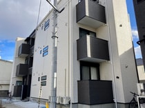 仙山線 東照宮駅 3階建 築2年の外観写真