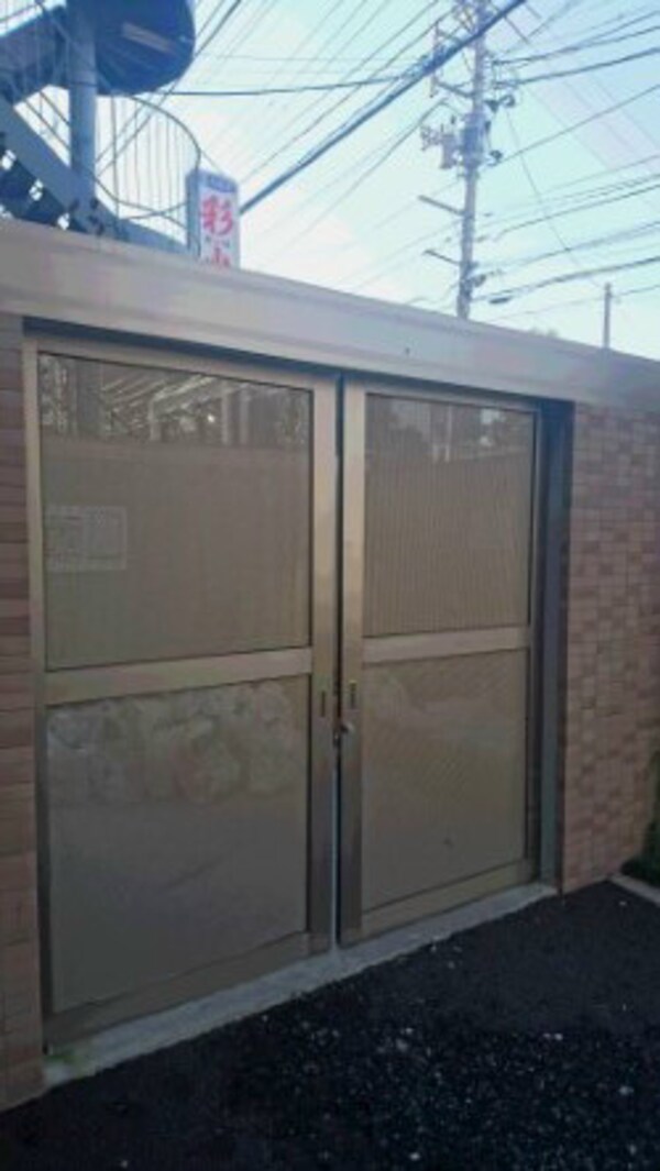 建物設備(ごみ置場)