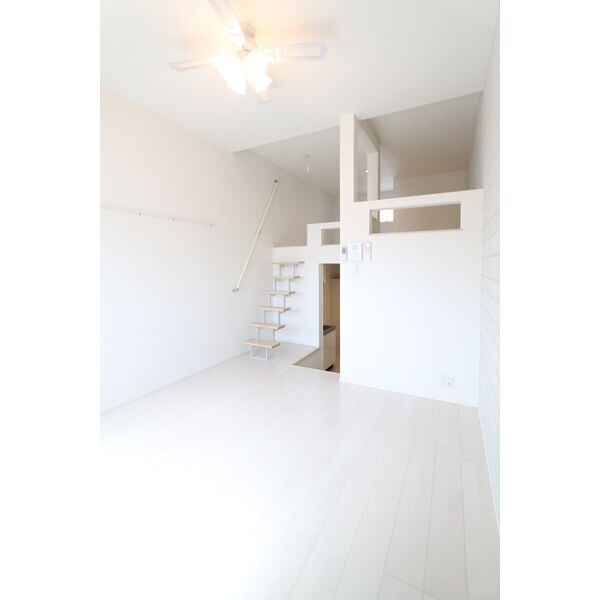 物件内観写真4　(同タイプのお部屋の写真です。)