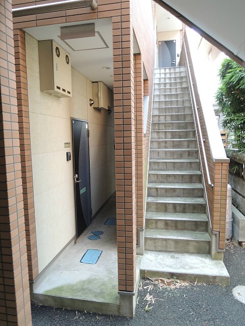 物件内観写真14　(階段※イメージ)