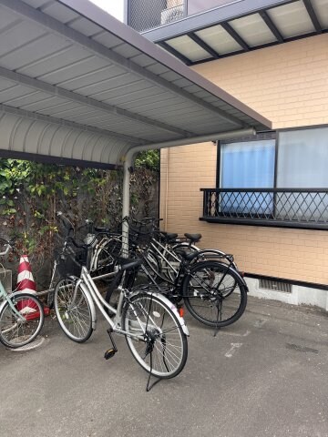 物件内観写真14　(駐輪場)