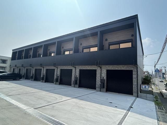 グランディガレージ