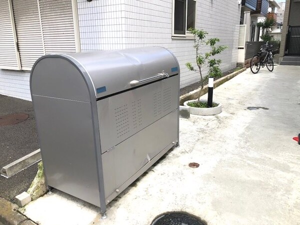 建物設備(ゴミ捨て場)