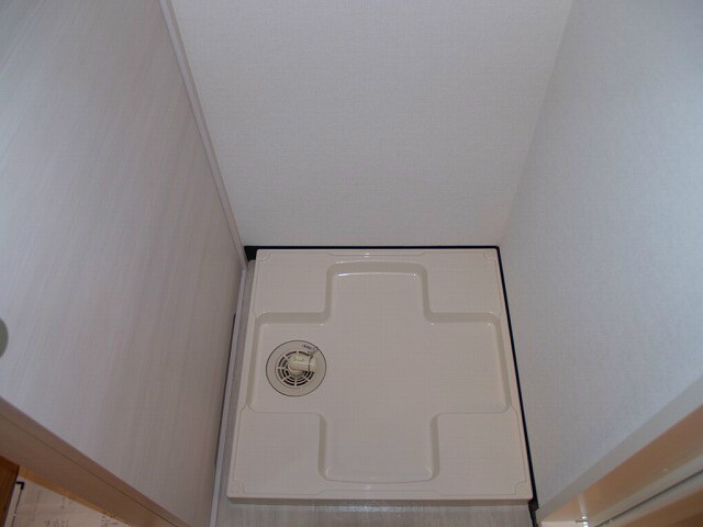 物件内観写真13　(洗濯機パン)