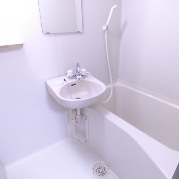 物件内観写真13　(洗面台)