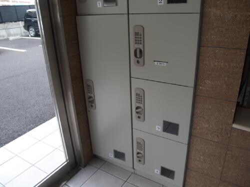 物件内観写真11　(宅配ボックス)