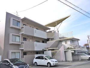 ヴェルデュール千里山西外観写真